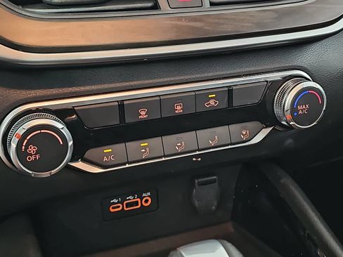 Certified 2024 Nissan Altima 2.5 SV FWD image 22