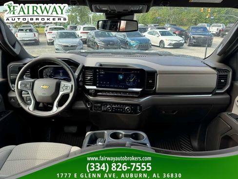 Used 2024 Chevrolet Silverado 2500 LT w/ Safety Package AWD/4WD image 14