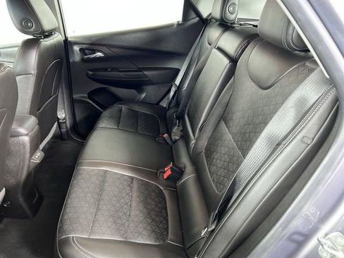 Used 2022 Chevrolet Bolt LT w/ Infotainment Package FWD image 24