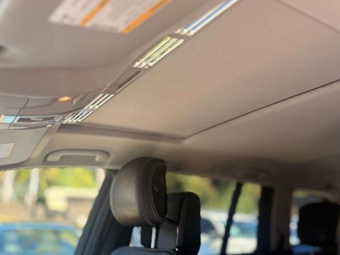 Used 2014 Mercedes-Benz GL 550 4MATIC image 32