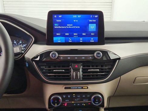 Used 2022 Ford Escape SEL image 12