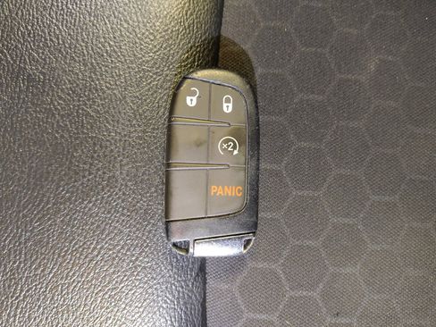Used 2021 Jeep Compass Latitude w/ Sun and Sound Group FWD image 32