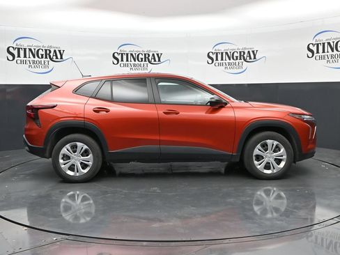Certified 2024 Chevrolet Trax LS w/ Driver Confidence Package FWD image 8
