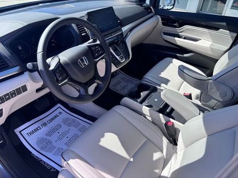 Used 2026 Honda Odyssey Touring image 11