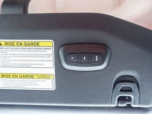 Used 2022 Jeep Gladiator Mojave w/ Cold Weather Group image 31