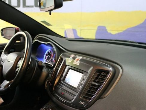 Used 2016 Chrysler 200 S AWD/4WD image 10