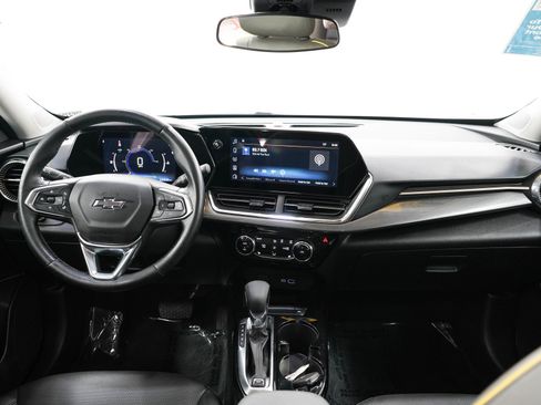 Used 2024 Chevrolet Trax ACTIV w/ Sunroof Package FWD image 15