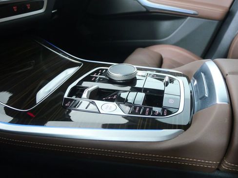 Certified 2024 BMW X5 xDrive50e w/ Premium Package image 24