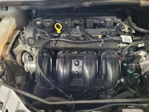 Used 2014 Ford Escape S FWD image 30