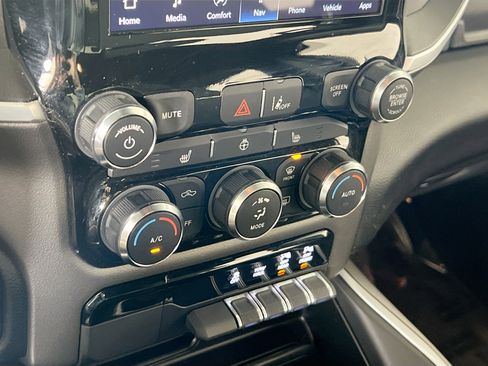 Used 2022 RAM 1500 Big Horn image 16