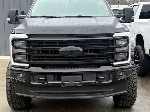 Used 2026 Ford F250 Platinum image 5