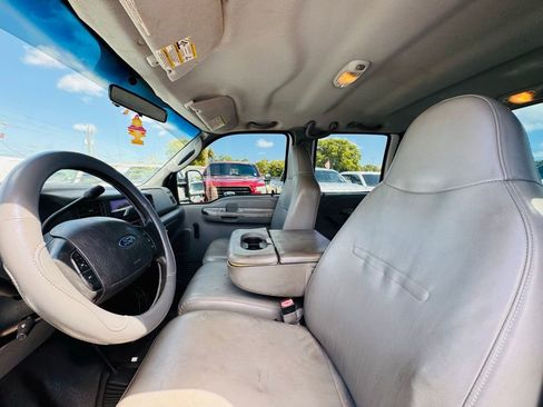 Used 2004 Ford F350 XL image 8