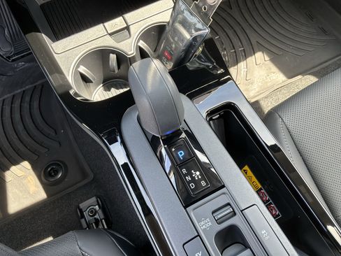 Used 2024 Toyota Prius Limited FWD image 26