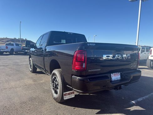 New 2026 RAM 2500 Laramie AWD/4WD image 4