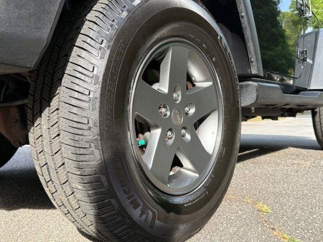 Used 2010 Jeep Wrangler Sport AWD/4WD image 29
