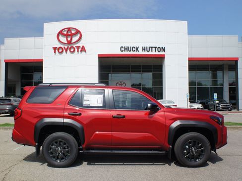 Used 2026 Toyota 4Runner SR5 AWD/4WD image 10