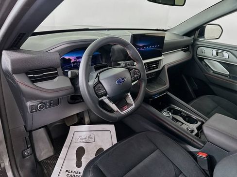 Used 2025 Ford Explorer ST AWD/4WD image 14