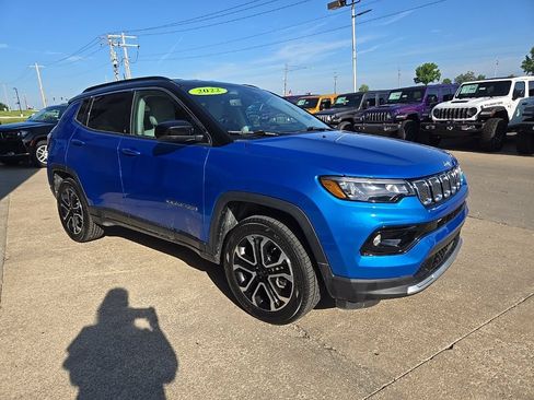 Used 2022 Jeep Compass Limited AWD/4WD image 14
