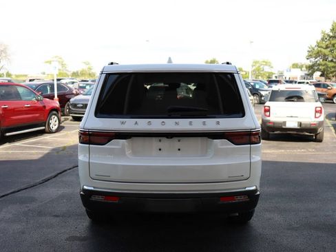 Used 2022 Jeep Wagoneer Series I w/ Convenience Group I AWD/4WD image 6