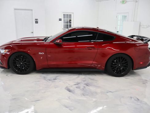 Used 2016 Ford Mustang GT Premium w/ GT Performance Package RWD image 4