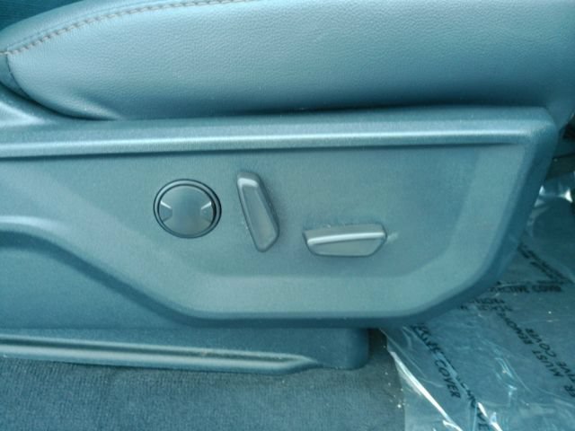 Used 2026 Ford F250 Lariat AWD/4WD image 22