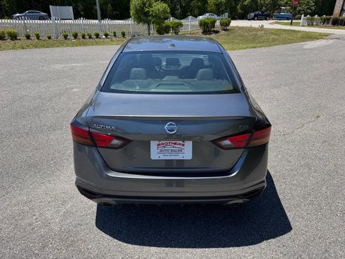 Used 2019 Nissan Altima 2.5 SR FWD image 34