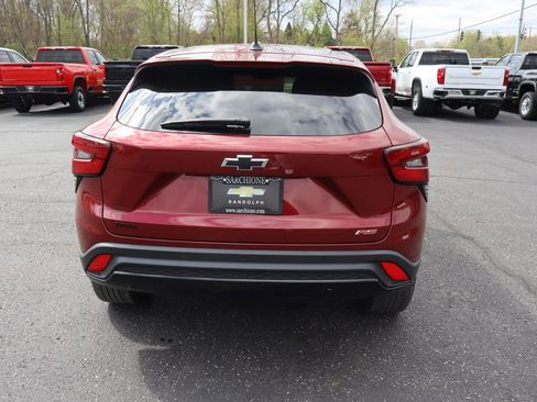 Used 2024 Chevrolet Trax RS w/ Driver Confidence Package FWD image 31