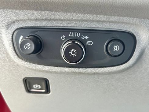 Used 2019 GMC Terrain SLT FWD image 11