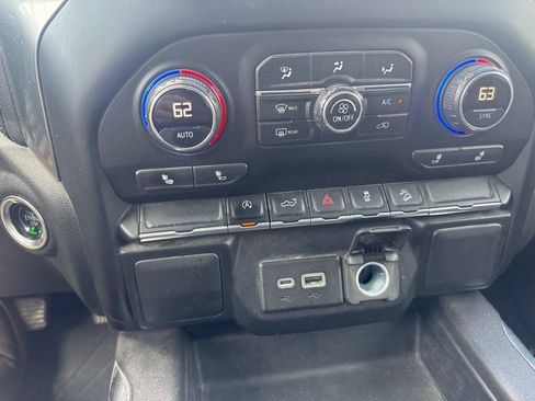 Used 2019 Chevrolet Silverado 1500 LT Trail Boss AWD/4WD image 13