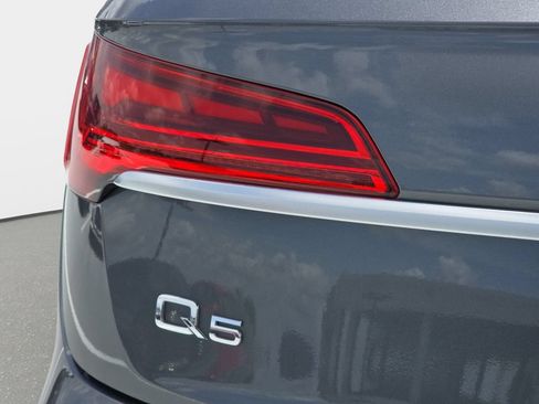 Used 2023 Audi Q5 2.0T Premium Plus w/ Premium Plus Package AWD/4WD image 31