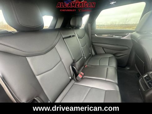 Used 2025 Cadillac XT5 Sportv w/ Technology Package image 28
