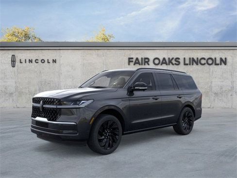 New 2025 Lincoln Navigator Reserve w/ Jet Appearance Package image 1