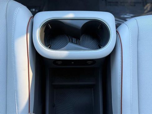 Used 2023 Hyundai Ioniq 5 Limited image 27