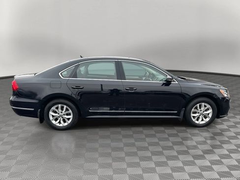 Used 2017 Volkswagen Passat 1.8T S image 2