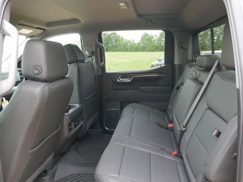 New 2026 Chevrolet Silverado 1500 LT Trail Boss w/ Convenience Package II AWD/4WD image 14