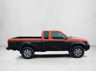 Used 2003 Nissan Frontier SVE AWD/4WD video 4