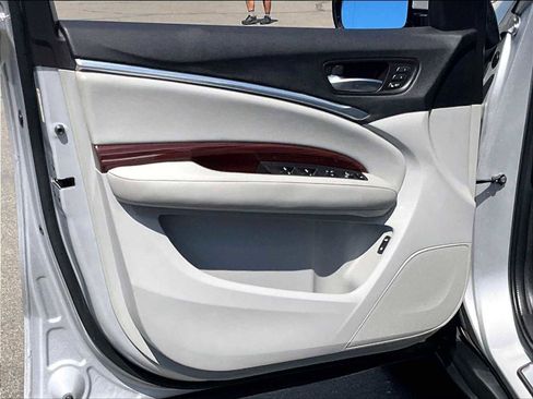 Used 2015 Acura MDX FWD image 24