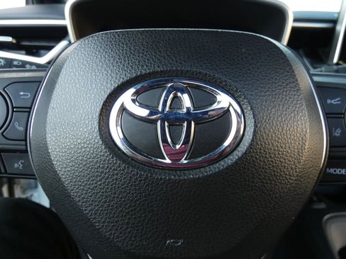 Used 2020 Toyota Corolla XSE image 67