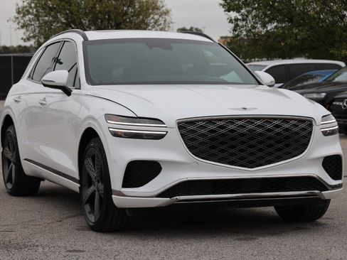 Used 2022 Genesis GV70 3.5T Sport w/ Sport Prestige Package image 4