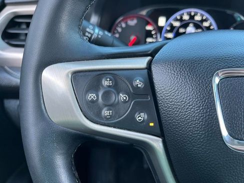 Used 2023 GMC Acadia Denali image 22