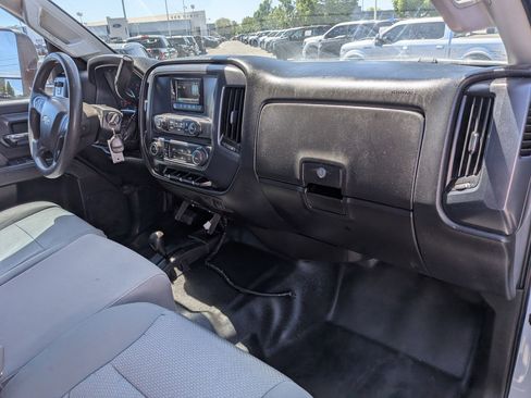 Used 2015 Chevrolet Silverado 2500 W/T w/ Snow Plow Prep Package AWD/4WD image 30