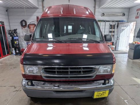 Used 1997 Ford E-250 and Econoline 250 Heavy-Duty Extended image 2