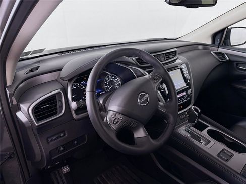 Used 2024 Nissan Murano SV image 9