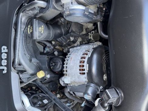 Used 2021 Jeep Gladiator Willys image 30