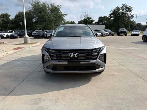 Used 2025 Hyundai Tucson SEL FWD image 9