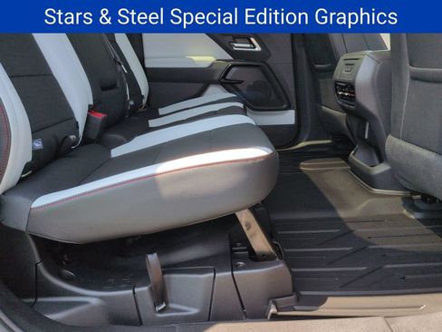 New 2026 Chevrolet Silverado EV 4x4 Crew Cab image 21