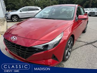 Used 2023 Hyundai Elantra SEL w/ Convenience Package image 1