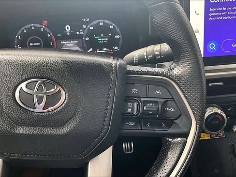 Used 2025 Toyota 4Runner TRD Sport Premium w/ Tow Technology Package AWD/4WD image 24