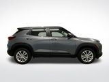 Used 2021 Chevrolet TrailBlazer LS image 2