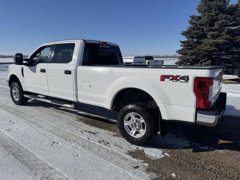 Used 2017 Ford F250 XLT w/ FX4 Off-Road Package AWD/4WD image 6